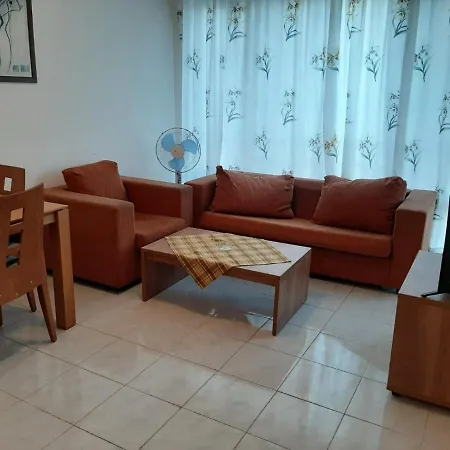 Apartmán Azuro Sunny 3*