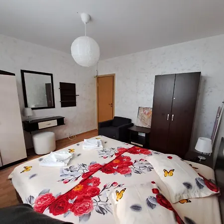 Apartment Azuro Sunny 3*